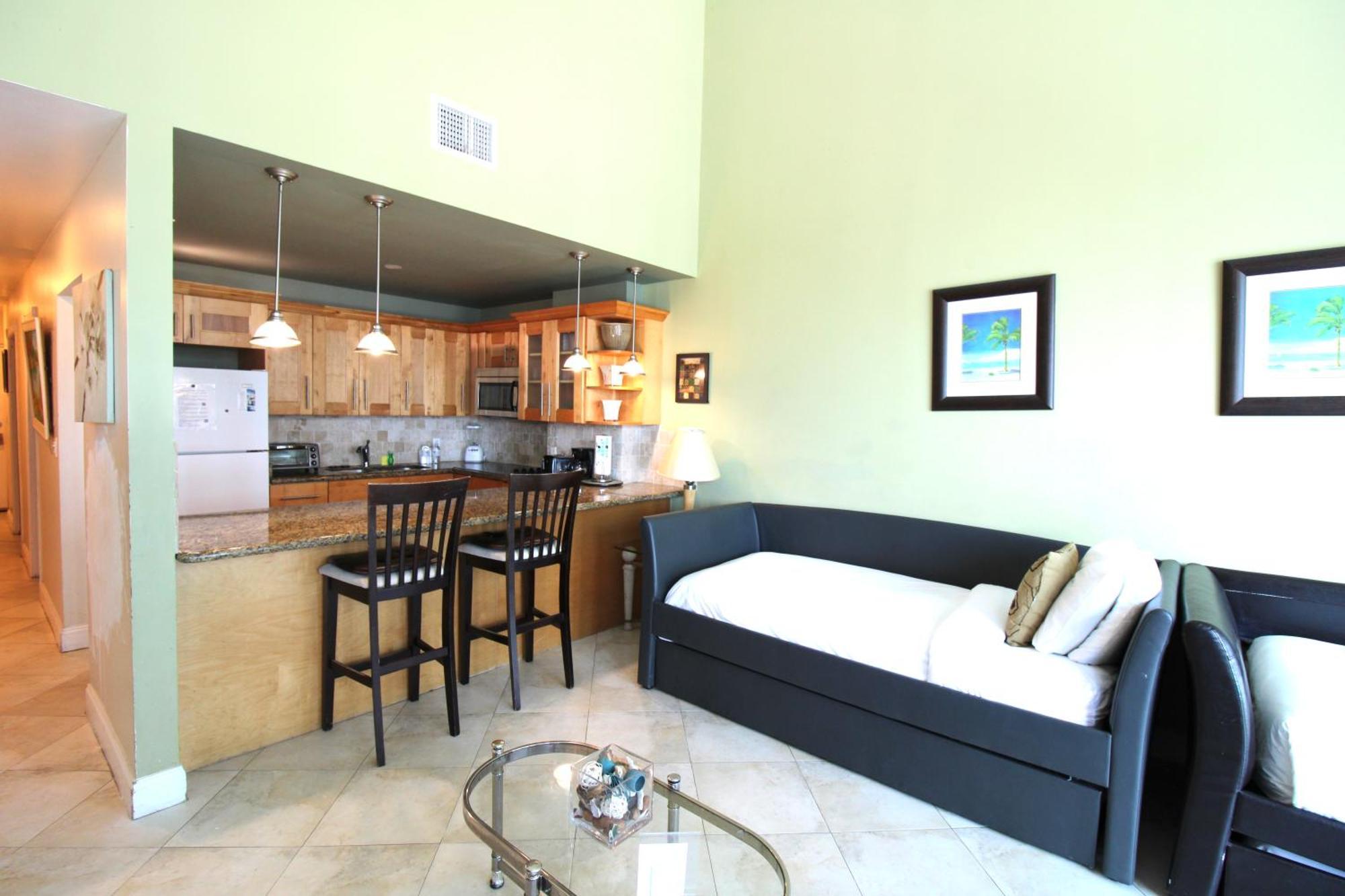 Сasa de vacaciones Castle B17 Contemporary With Pool, Access And Free Parking Miami Beach